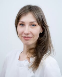 lek. dent. Lizaveta Bulachka